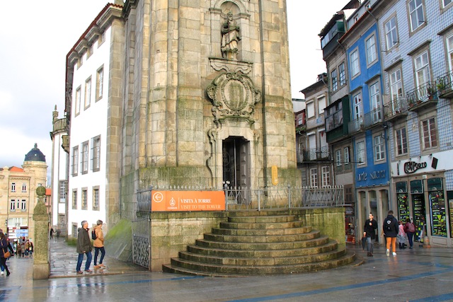 torre dos clérigos porto 