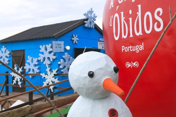 boneco de neve na obidos vila natal