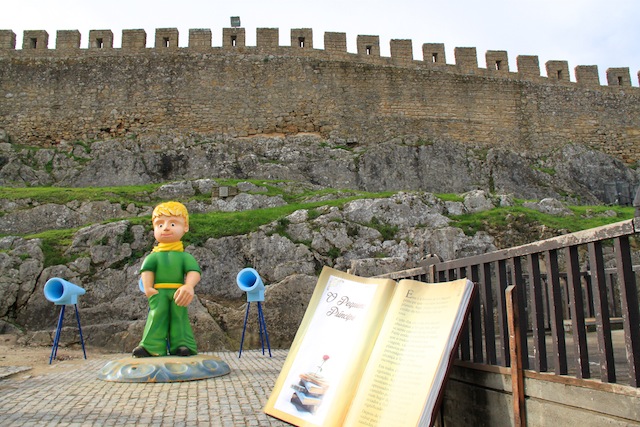 pequeno principe na obidos vila natal