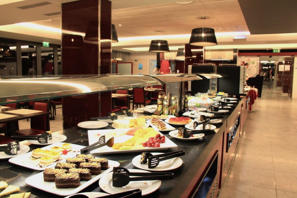 buffet restaurante aquashow park hotel