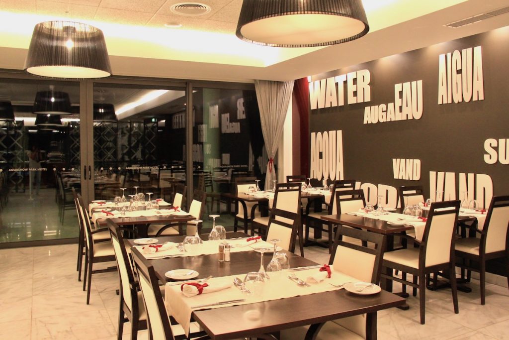 restaurante aquashow park hotel